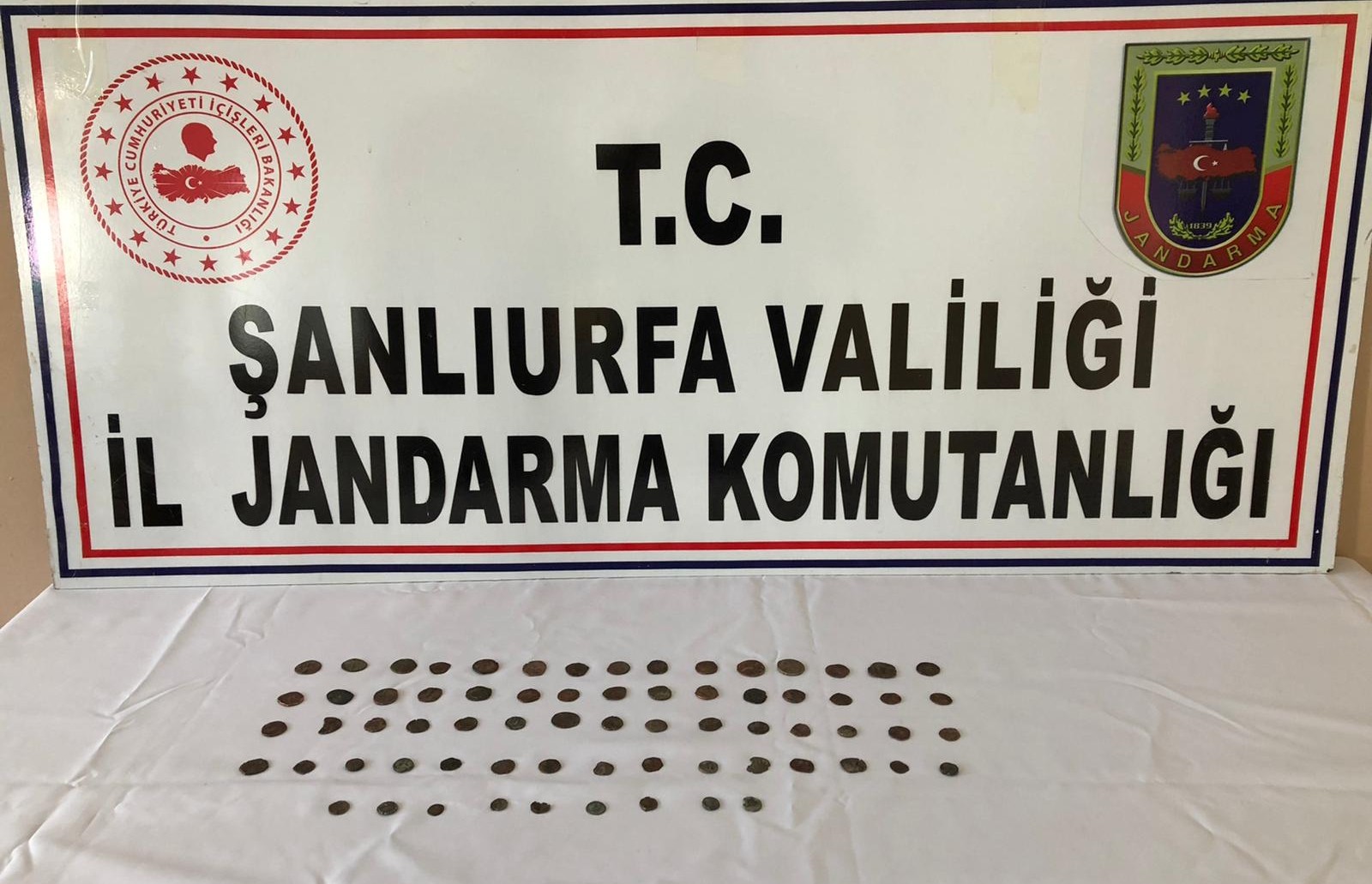 Roma Dönemine Ait 70 Bronz Sikke Ele Geçirildi 1 IMG 20200507 WA0014