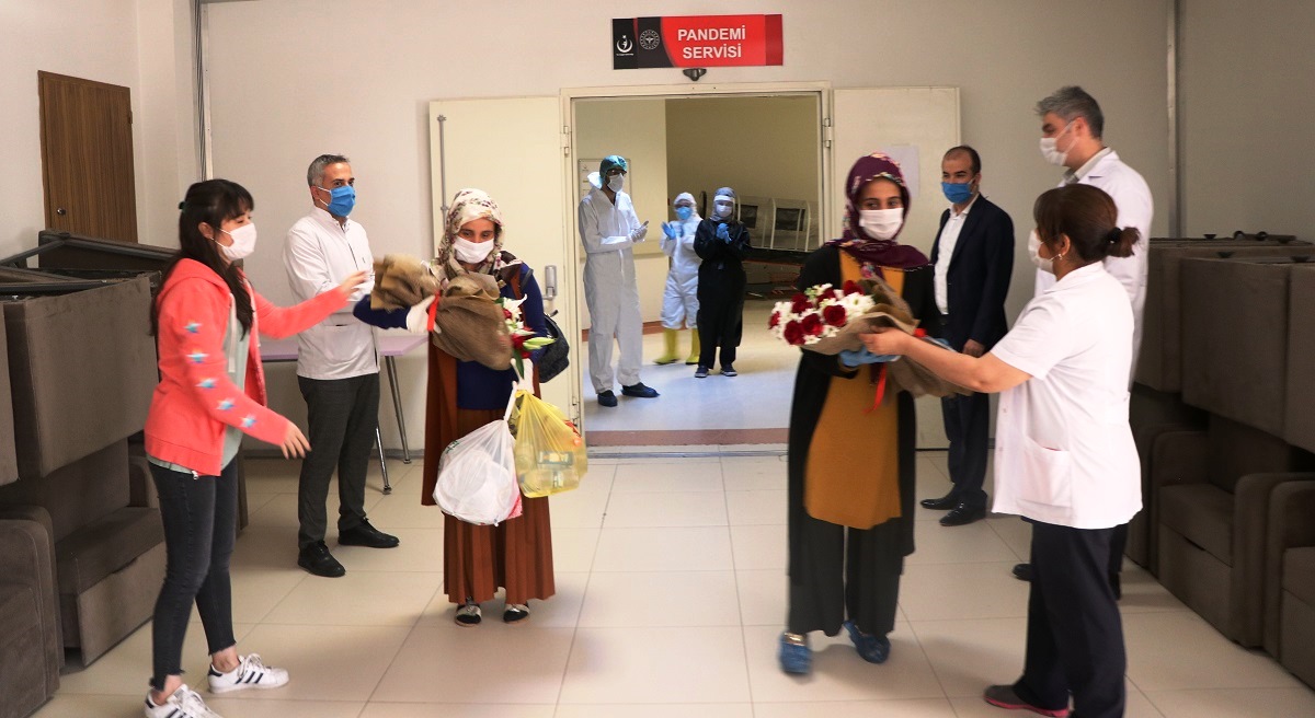 Urfa'da Koronavirüsü Yenen 5 Kişi Taburcu Oldu
