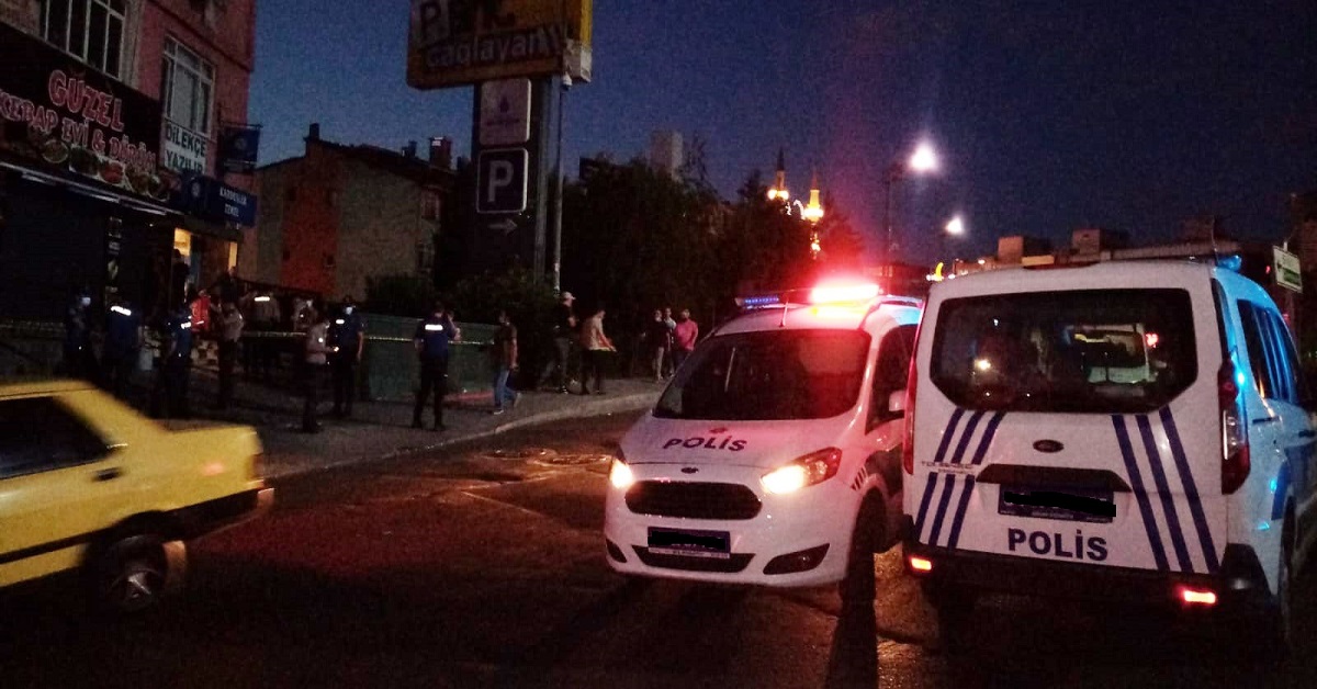 Adalet Sarayı'nın Karşısında Silahlı Yaralama 1 WhatsApp Image 2020 07 15 at 22.16.50