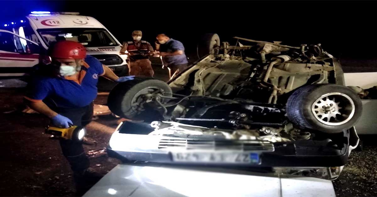 Kaldırıma çarpan otomobil takla attı: 1 ölü 1 Kaldırıma çarpan otomobil takla attı 1 ölü