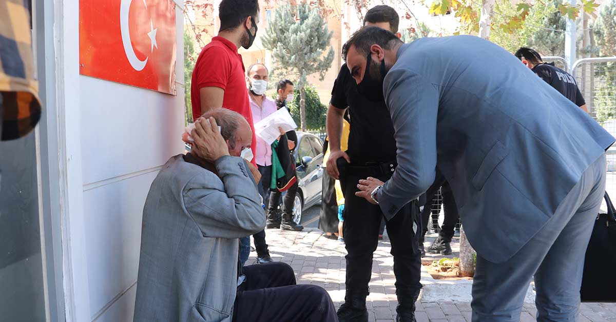 Urfa Adliyesi Önünde Arazi Kavgası 4 arazi kavgasi 1