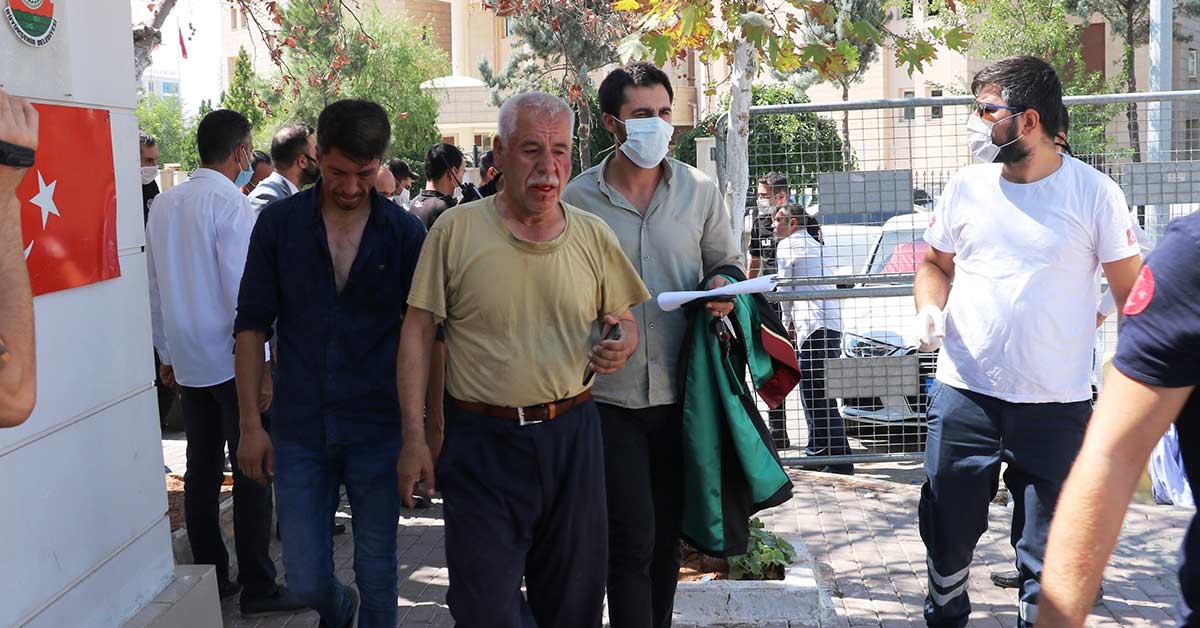 Urfa Adliyesi Önünde Arazi Kavgası 2 arazi kavgasi