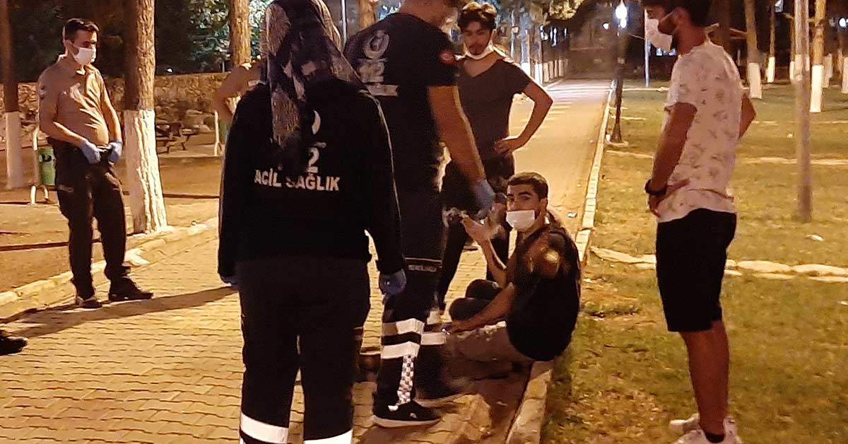 Yan Baktın Kavgasında 15 Kişinin Saldırısına Uğradı 1 Yan Baktın Kavgası