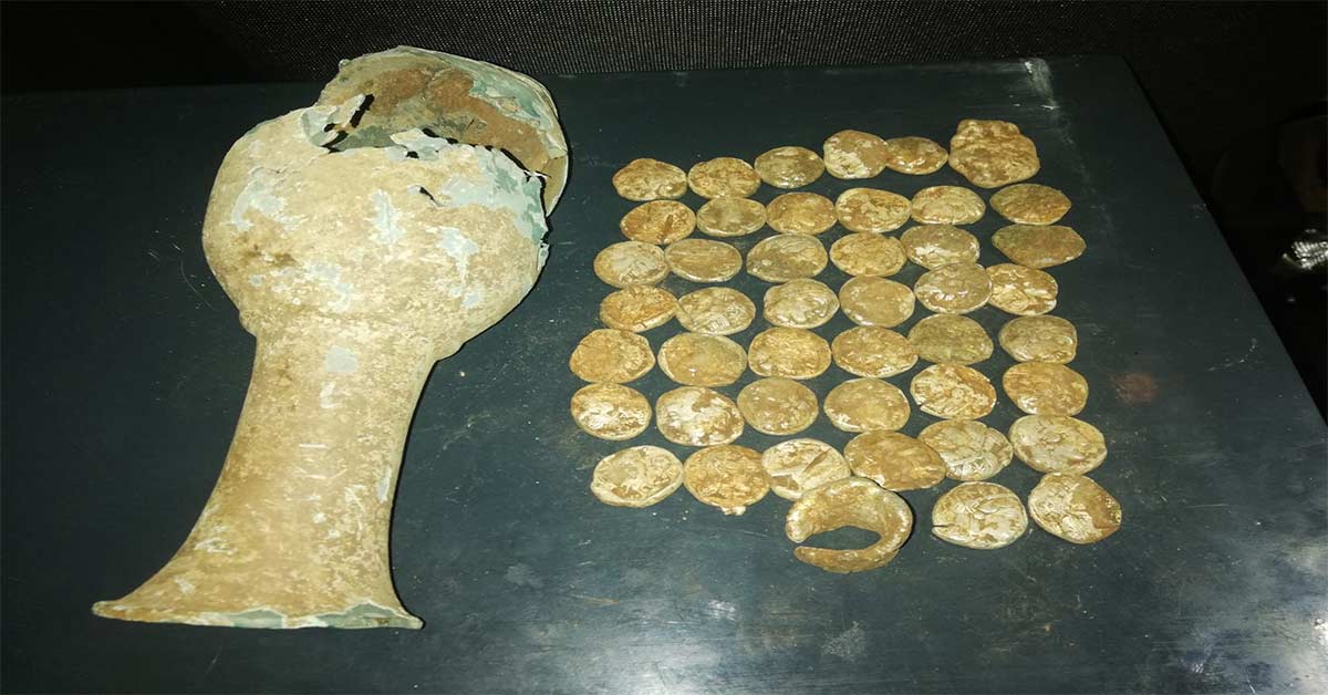 Urfa'da Su hattı kazısında bir küp sikke bulundu 1 tarihi eser
