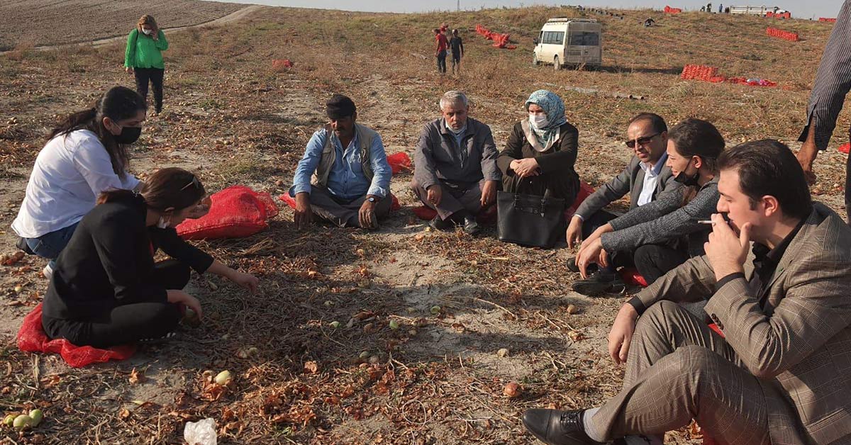 Gelecek: mevsimlik tarım işçilerini ziyaret etti 1 Gelecek Partisi Kadın Kolları