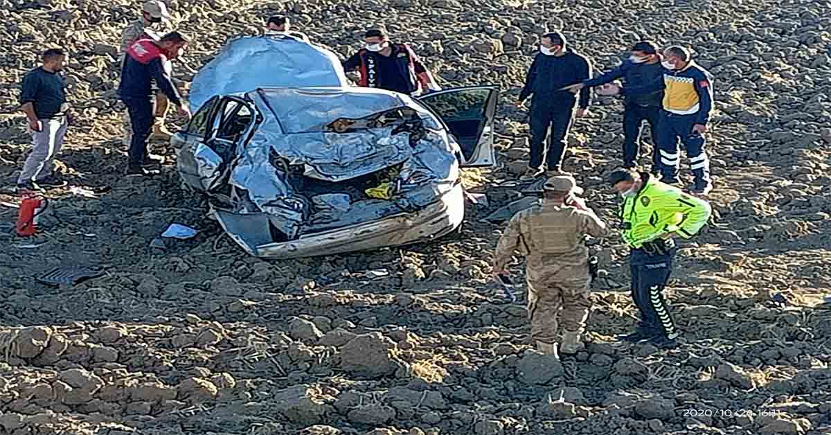Otomobil şarampole yuvarlandı: 1 ölü, 1 yaralı 1 trafik kazası