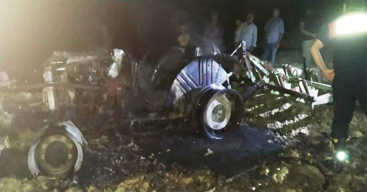 Şanlıurfa'da alev alan traktör yanarak küle döndü 1 alev alan traktör