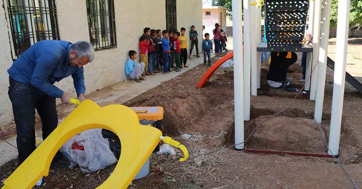 Canpolat Kırsaldaki Çocukları Unutmadı 1 Haliliye Belediyesi