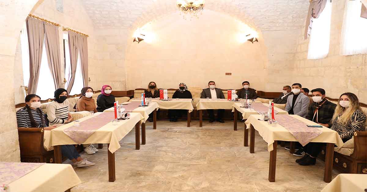 Başkan Canpolat, Gençlerle Haliliye’ye Konuştu