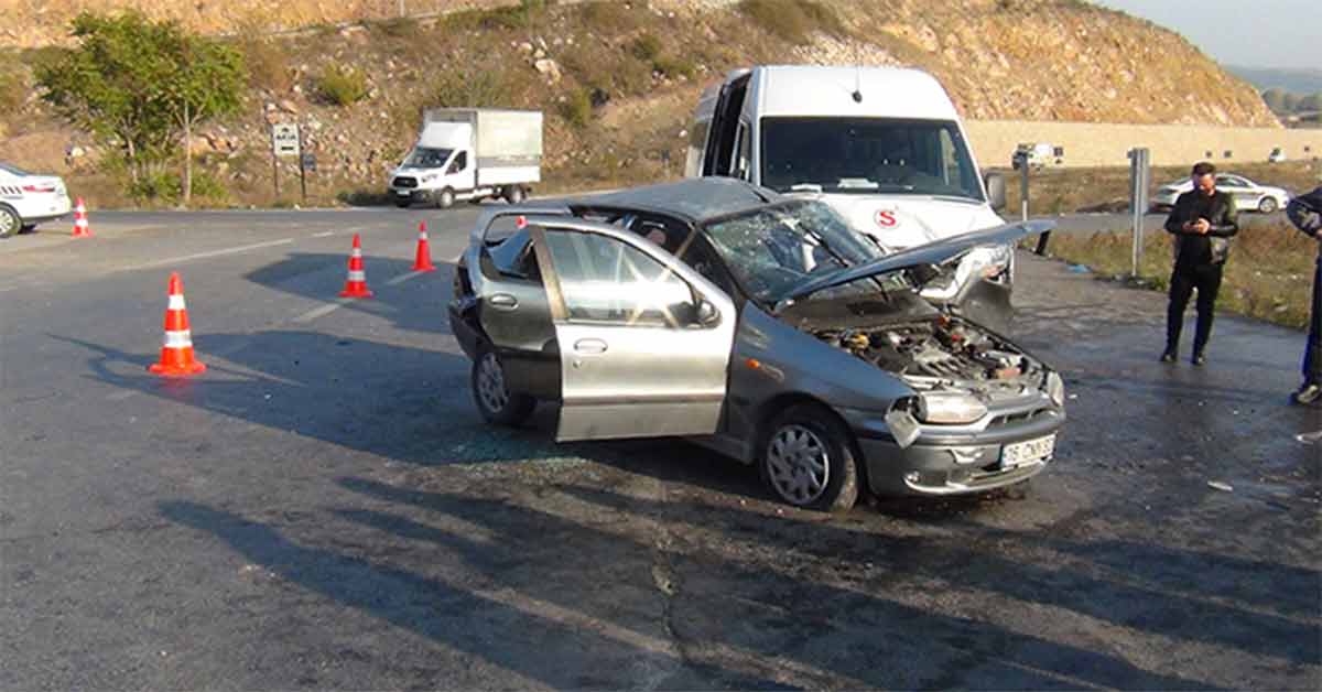 Trafik kazası: 1'i ağır 7 yaralı