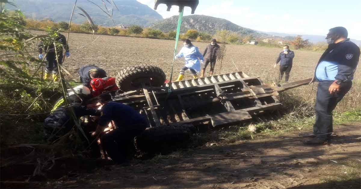 Traktör römorku devrildi: 1 ölü