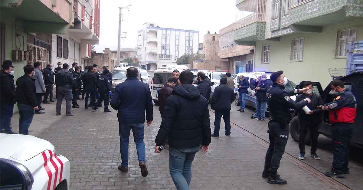 Urfa'da Suriyeliler polisleri bıçakladı