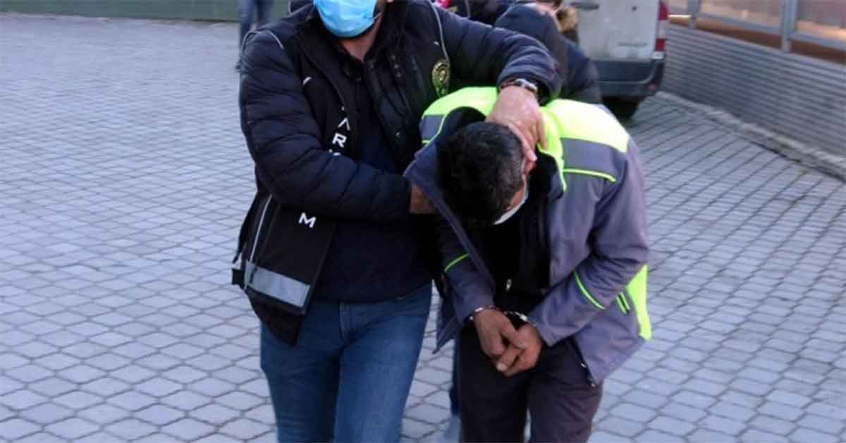Esrarla yakalanan baba-kız ve yeğeni adliyede 1 Esrarla yakalanan baba-kız ve yeğeni adliyede