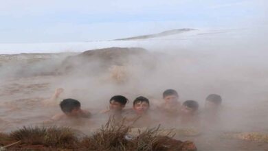 Photo of Dondurucu soğukta doğal jakuzi keyfi