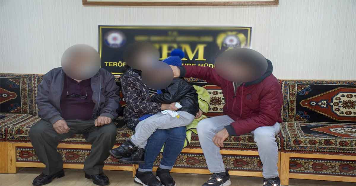 Çözülmeler sürüyor: 2 terörist daha teslim oldu 1 Çözülmeler sürüyor: 2 terörist daha teslim oldu