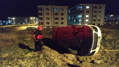 Şanlıurfa'da trafik kazası araba takla attı