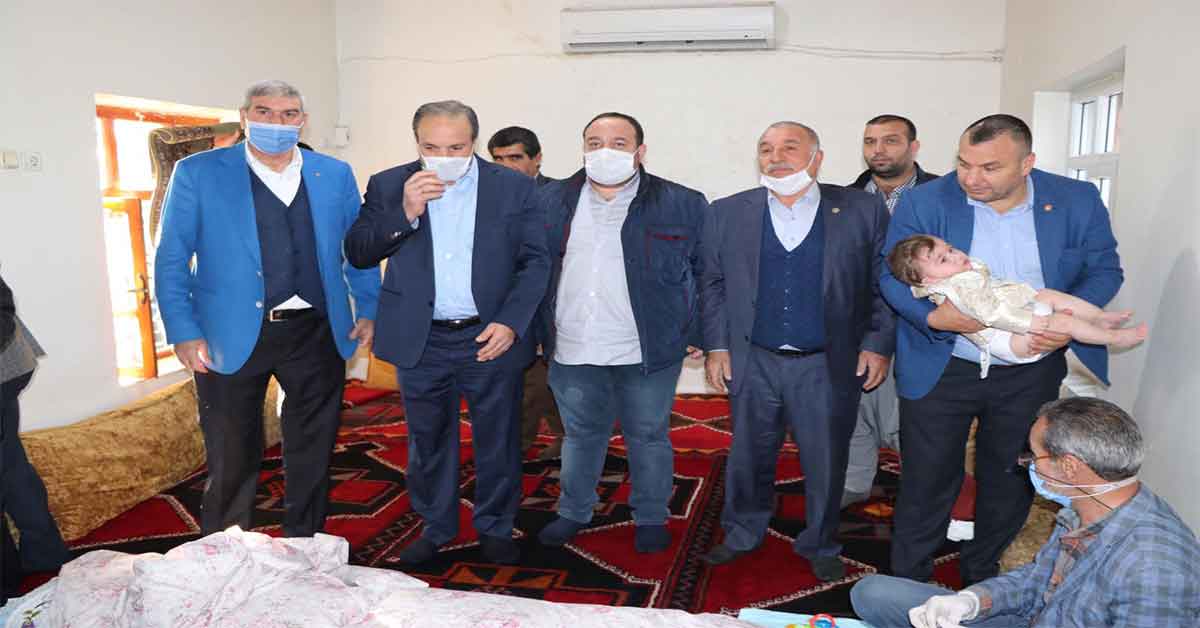Milletvekili Özcan, Ekinci ailesine kirve oldu 1 Milletvekili Özcan, Ekinci ailesine kirve oldu