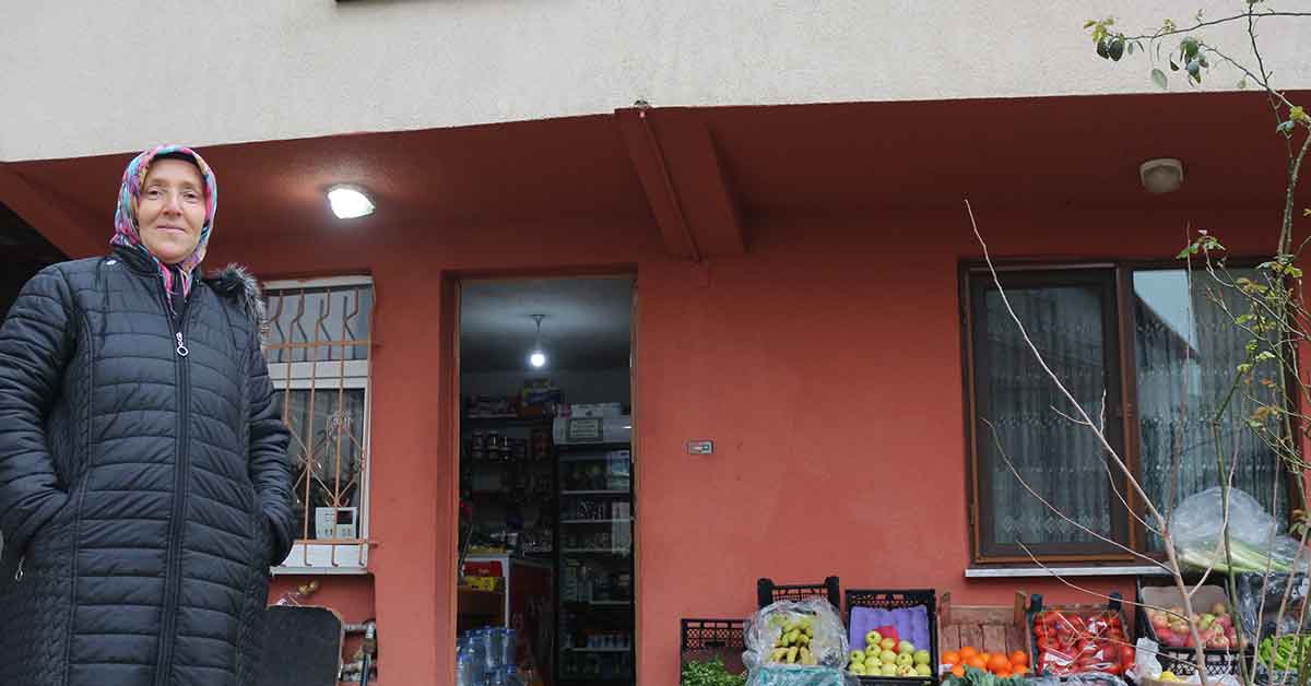 Eşi terk edince çocuklarının kahramanı oldu 4 Eşi terk edince çocuklarının kahramanı oldu