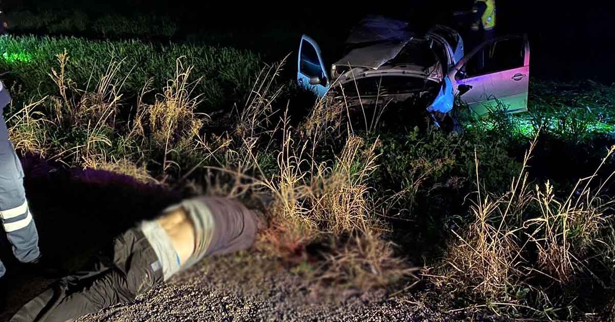 Trafik kazası: 1 ölü, 2 yaralı 1 Trafik kazası: 1 ölü, 2 yaralı