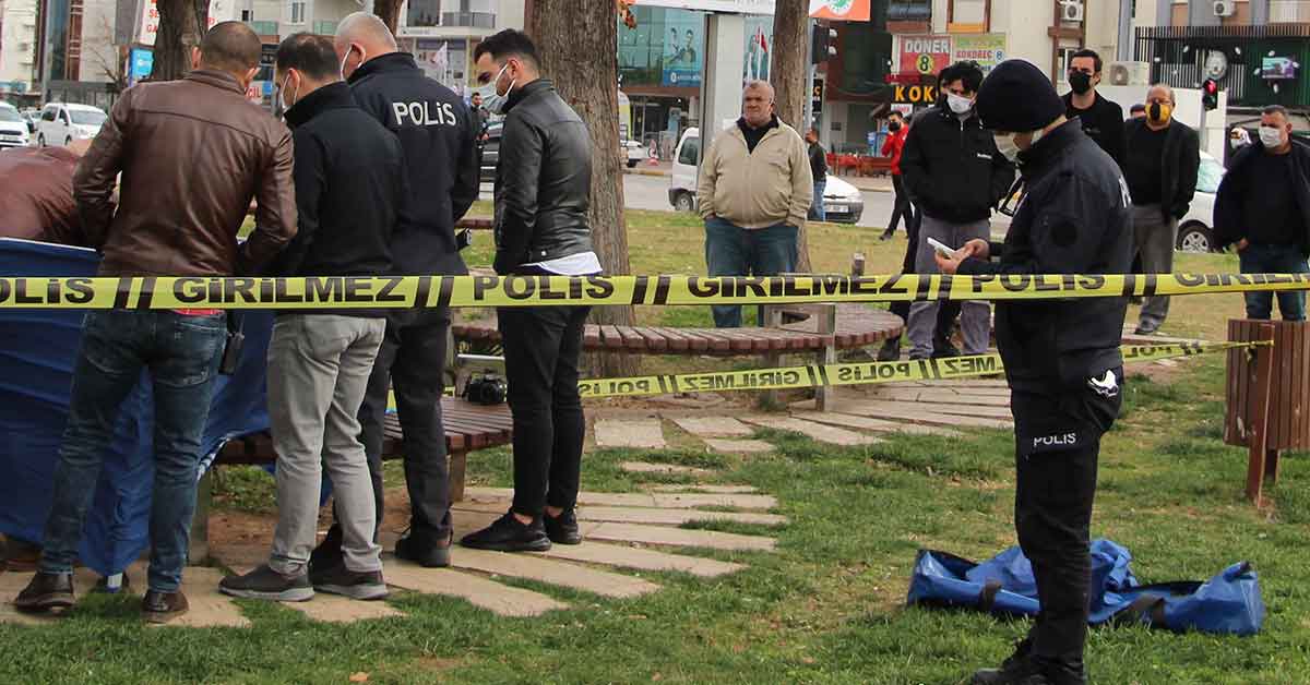 Parkta oturduğu bankta öldü