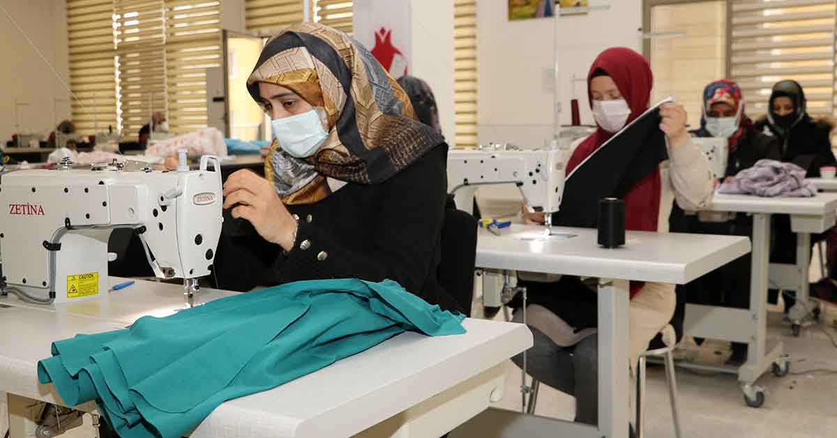 Karaköprü’de Kadınlar Meslek Öğreniyor 3 baydilli 5