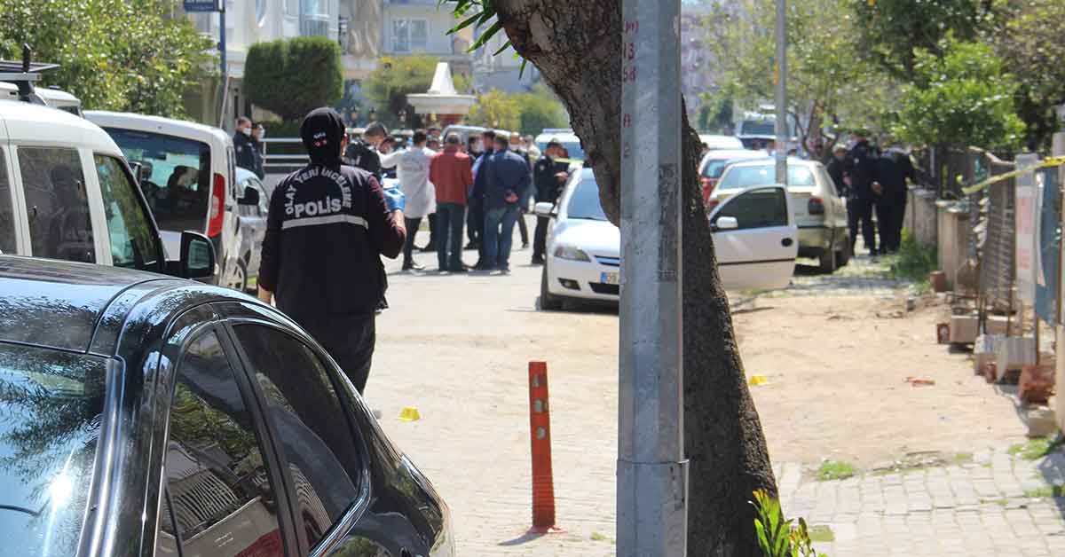 Kadını kurşunlayıp aynı silahla kendini vurdu 2 Kadını kurşunlayıp aynı silahla kendini vurdu