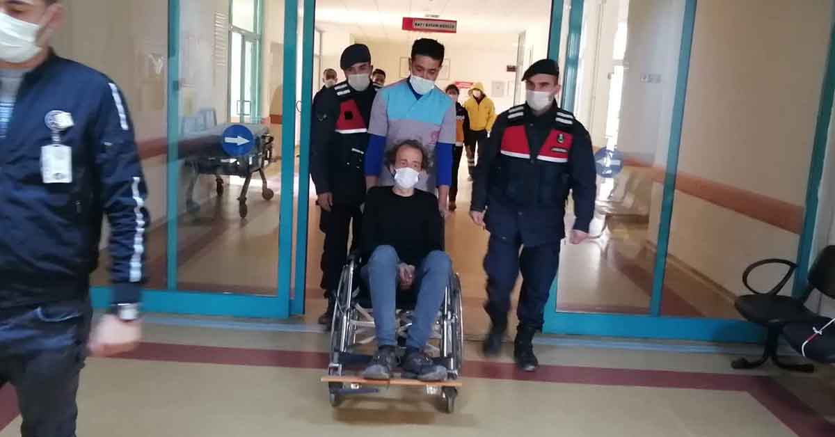 4 gün çimen yiyerek hayatta kaldı