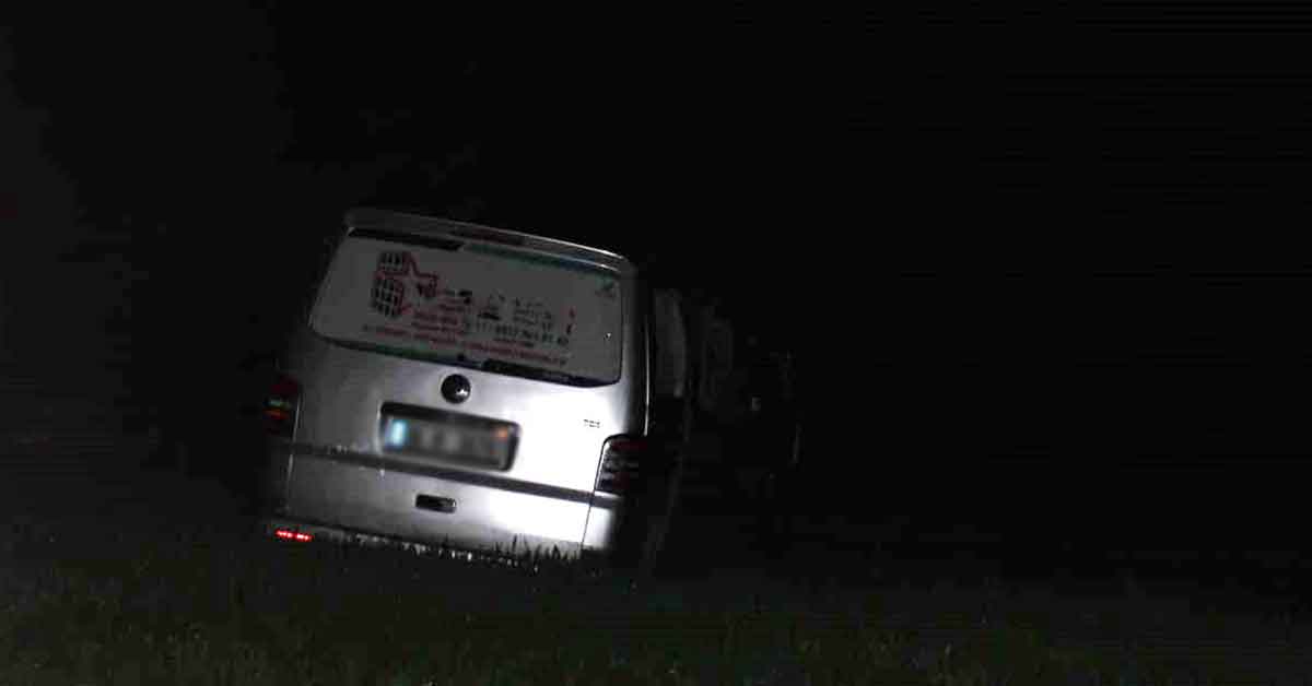 Trafik kazası: 1 Ölü, 4 yaralı 1 Trafik kazası: 1 Ölü, 4 yaralı