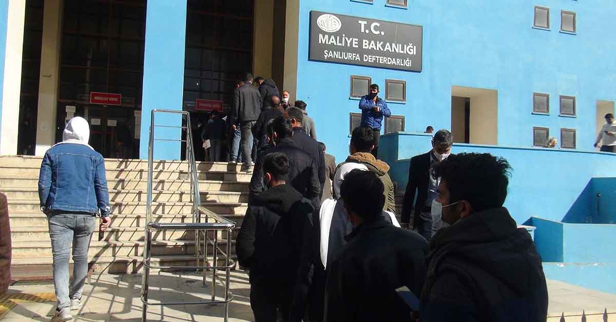Urfa'da Vergi dairelerinde borç yapılandırma kuyruğu