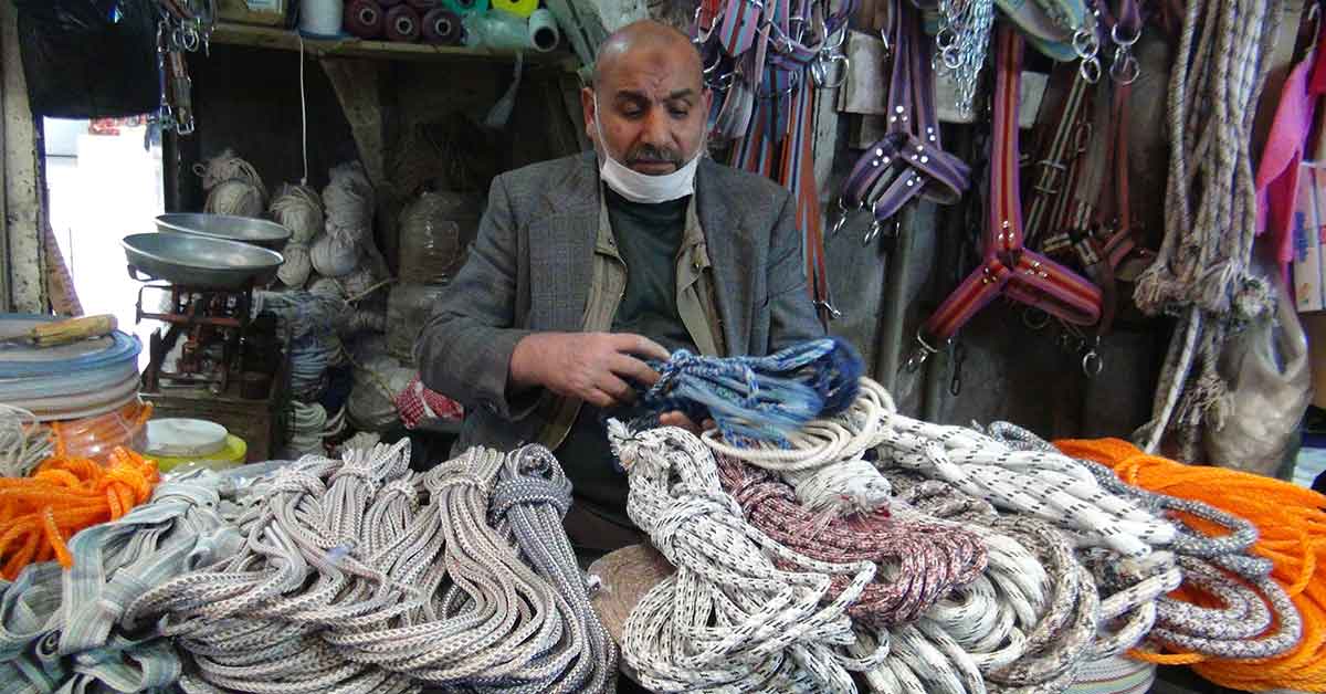 Urfa'da 50 yıllık kendir ustası zamana direniyor
