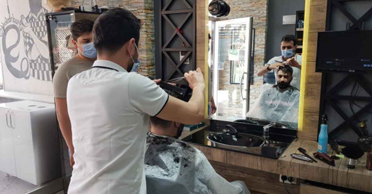 Kapanma Öncesi Berberlerde Büyük Yoğunluk 1 berber 1
