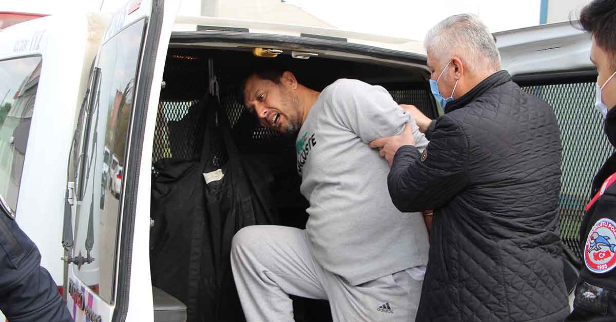 Parkta oyun oynayan çocuklara kurşun yağdırdı, dayı yeğenlerine siper oldu 1 Oyun oynayan çocuklara kurşun yağdırdı