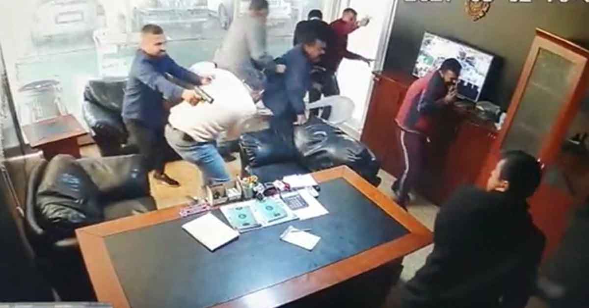 Araba Galerisinde Kanlı Saldırı! 1 ölü 2 yaralı 1 galeri silahli saldiri