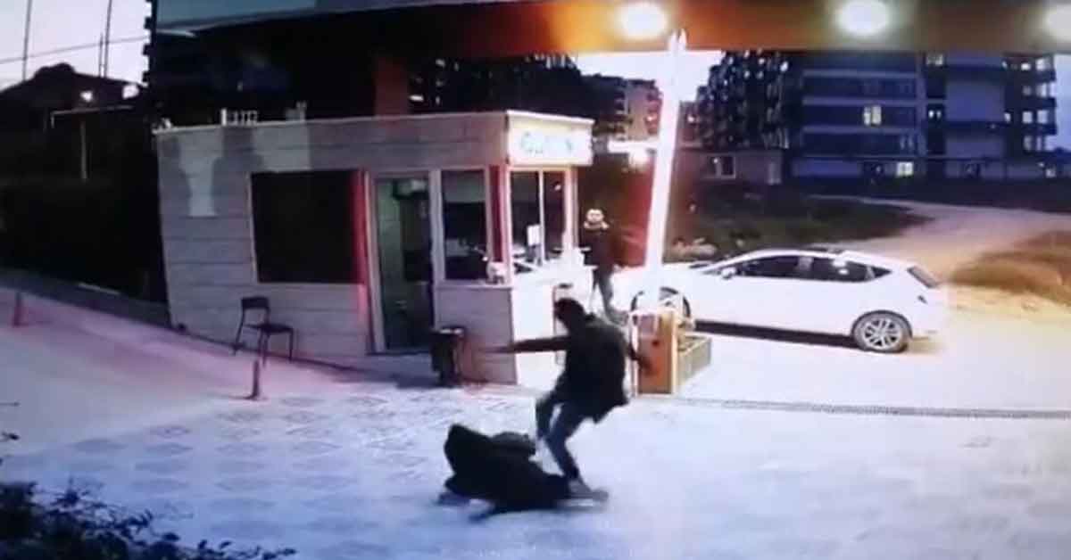 Yeğeninin kaybolduğu gerekçesiyle güvenliğini dövdü 1 Yeğeninin kaybolduğu gerekçesiyle site güvenliğini böyle dövdü