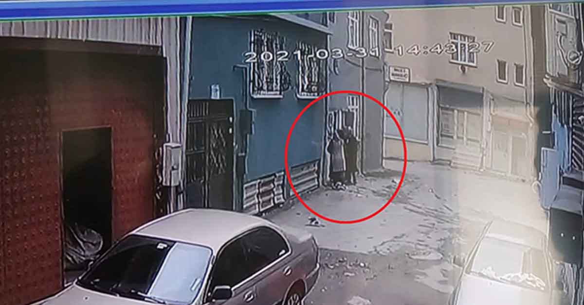 Kadın hırsızlar girdikleri evden servet götürdü 1 hirsiz kadinlar