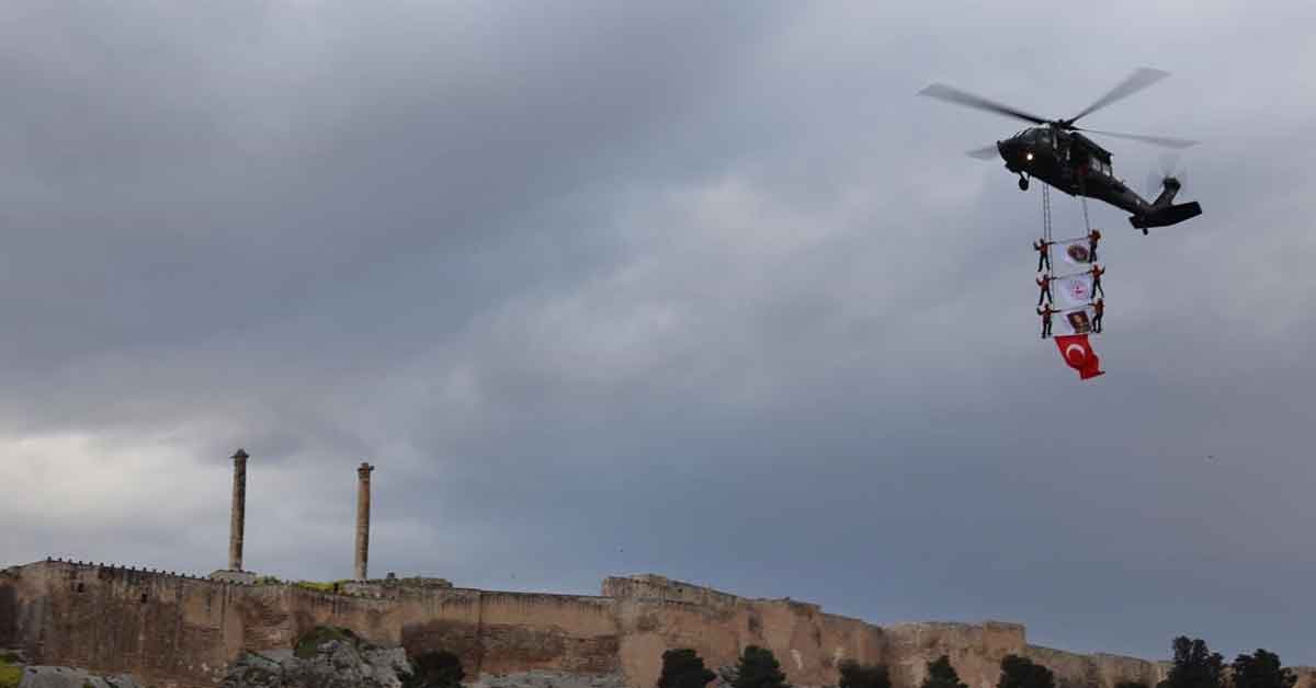 Jandarmanın gözbebeği Balıklıgöl semalarında şov yaptı
