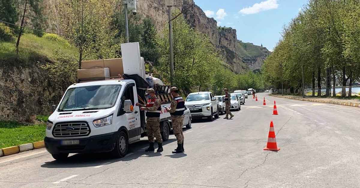 Şanlıurfa'da Abdullah Öcalan'ın doğum günü alarmı 1 Şanlıurfa'da Abdullah Öcalan'ın doğum günü alarmı