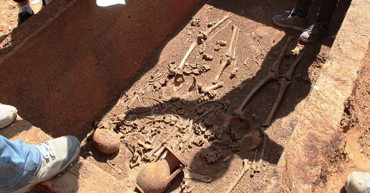 2400 yıl sonra lahit mezar gün yüzüne çıktı!