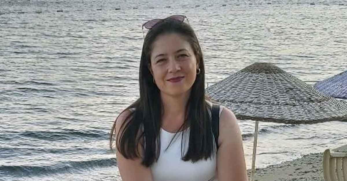Kanala devrilen traktörün sürücüsü kadın hayatını kaybetti