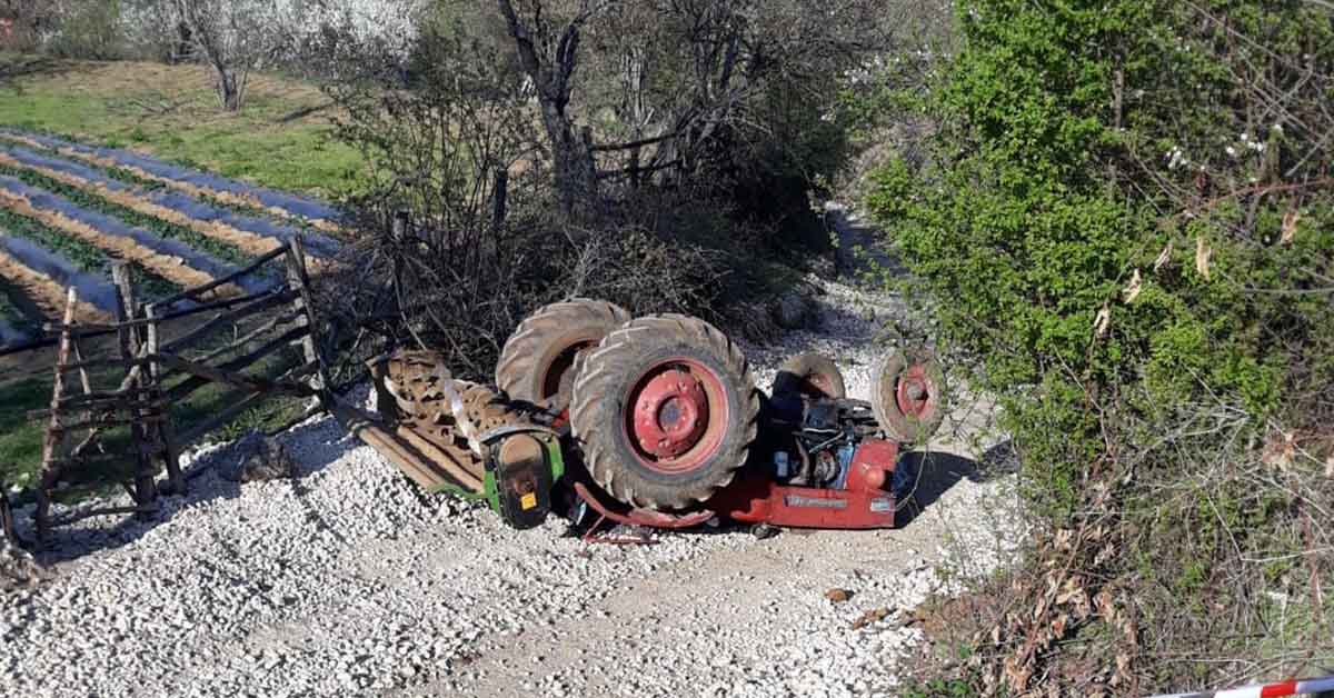 Traktörün altında kalan yaşlı adam hayatını kaybetti