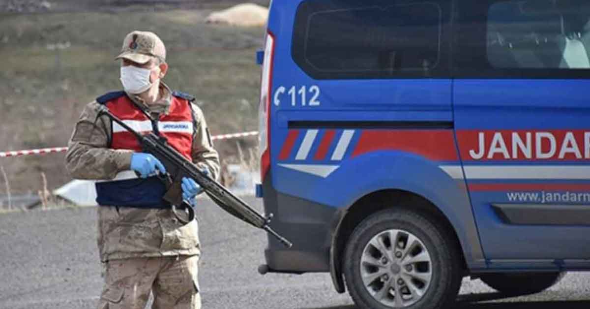Urfa'da JASAT’tan drone destekli kaçak sigara operasyonu: 4 gözaltı