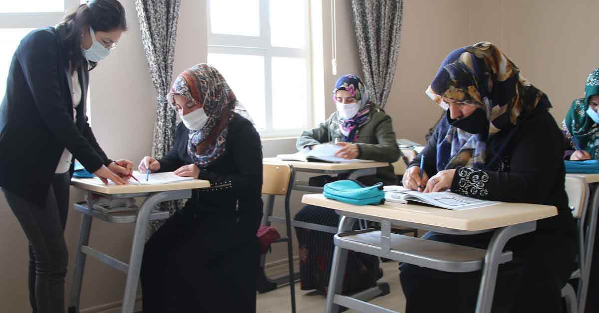Şanlıurfa’da kadınlara kırmızı kurdele projesi