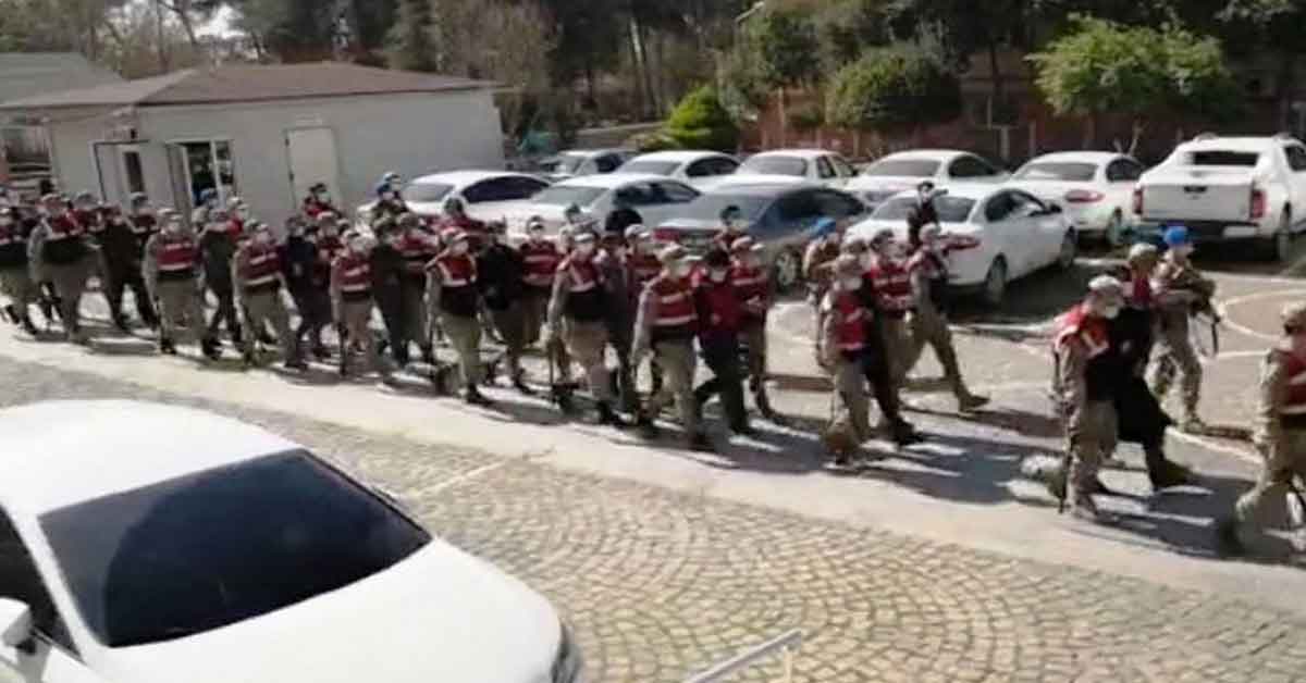 Urfa merkezli uyuşturucu operasyonunda 15 tutuklama