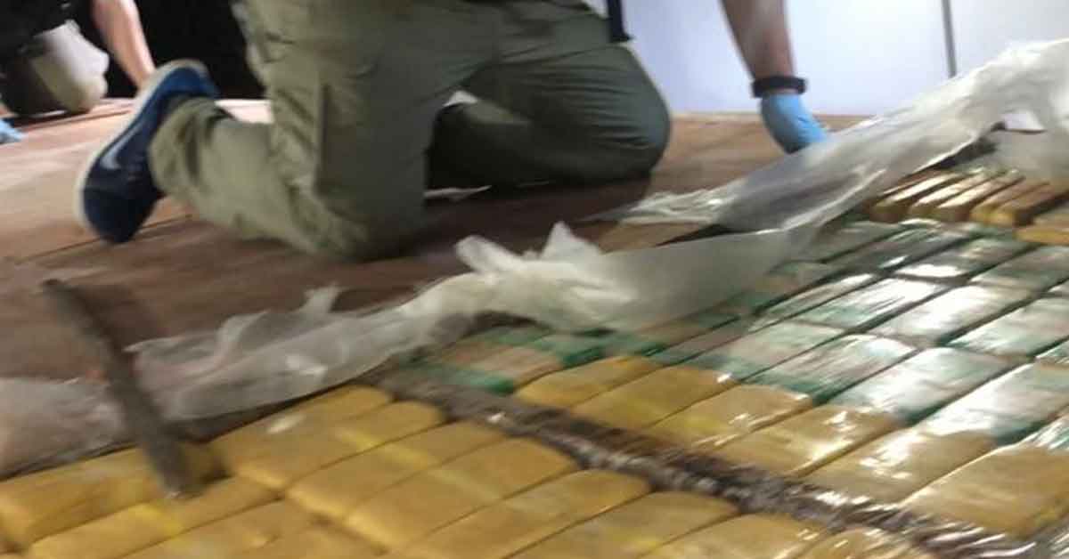Aracın tabanından 139 kilo eroin çıktı
