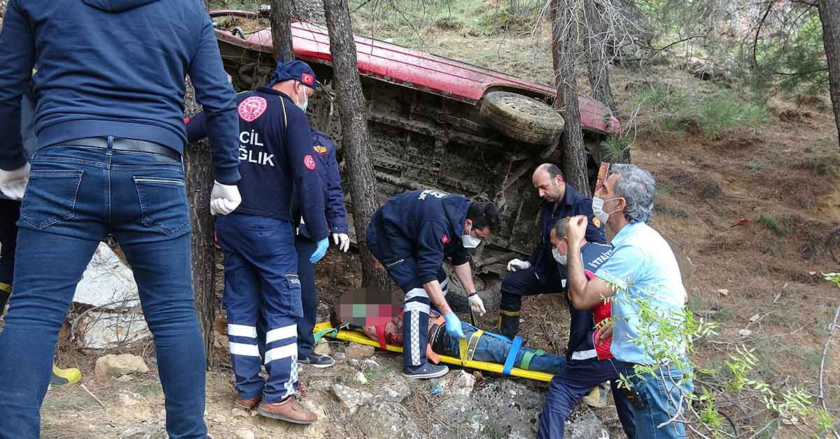 Kız arkadaşı ile tartıştı, minibüsü uçuruma sürdü