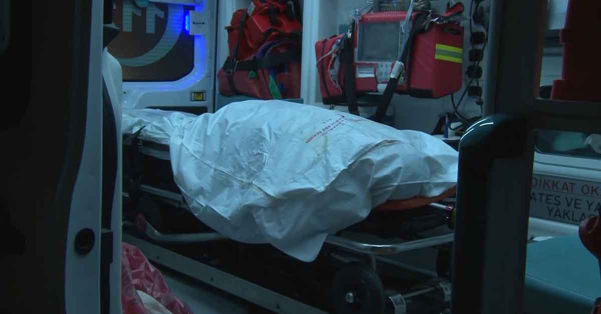 Motosiklet tıra arkadan çarptı:1 ölü 1 yaralı