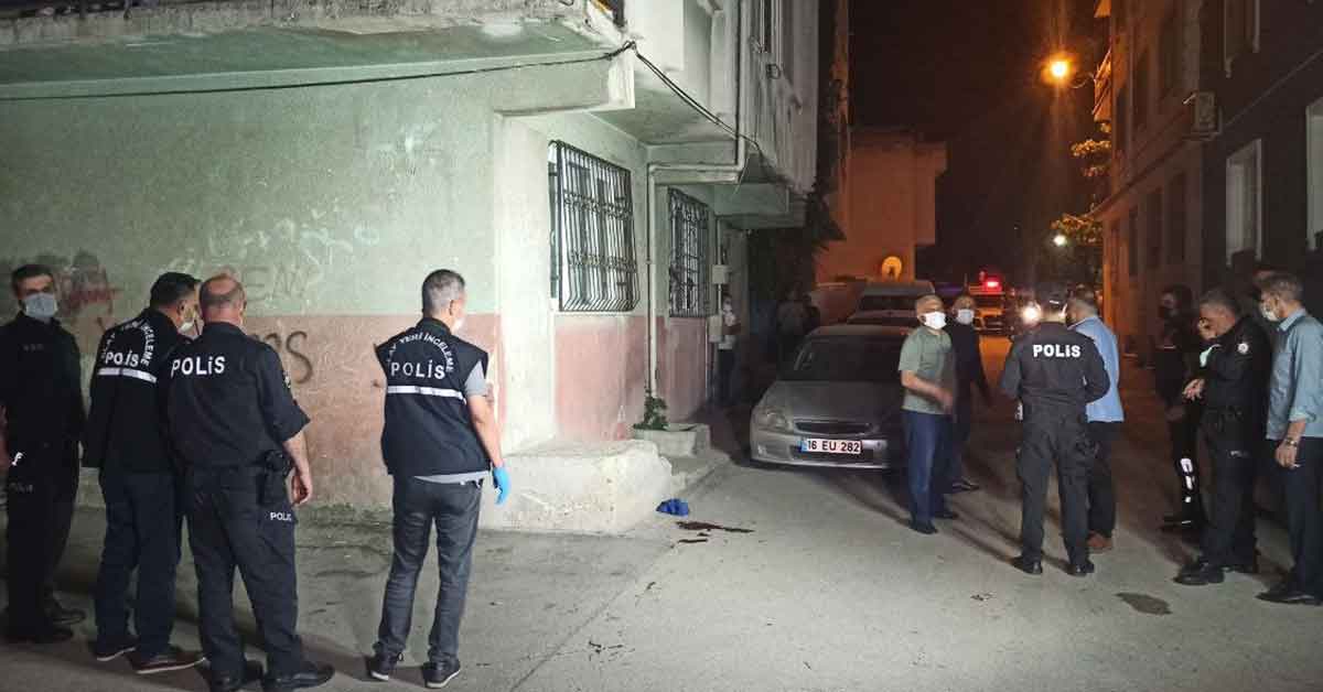 Polis ekibine silahlı saldırı: 1'i polis, 2 yaralı 3 İhbara giden polis ekibine silahlı saldırı: 1'i polis, 2 yaralı