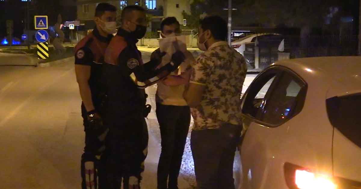 Suriyeliler Polise boş kağıdı izin belgesi olarak gösterdiler, cezayı yediler