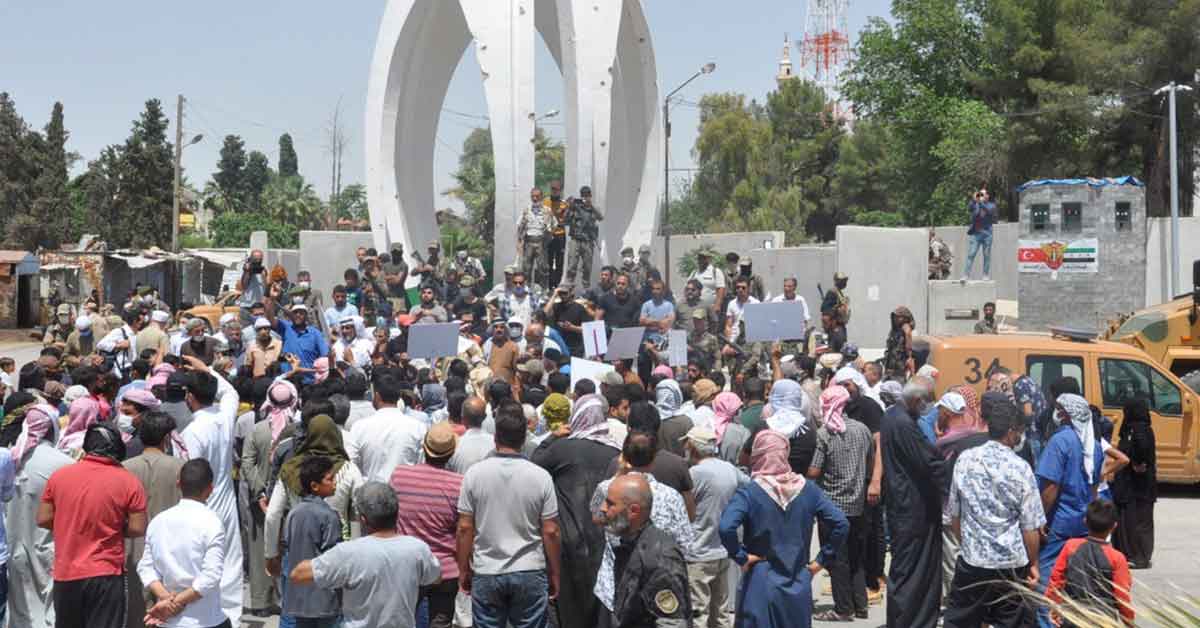 Sınıırda rejim ve terör örgütüne öfke