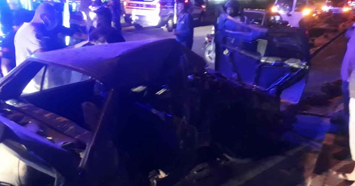 İki otomobil çarpıştı: 1 ölü
